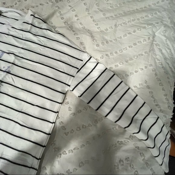 Junk Food Clothing Batman N/Y White Striped Cropped Long Sleeve Top - Picture 6 of 7